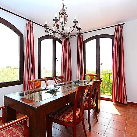 Flora Villa