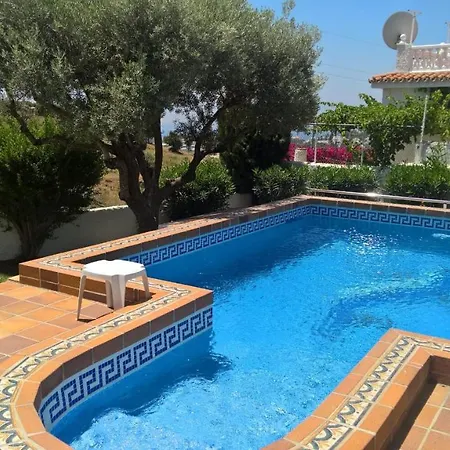Flora Villa