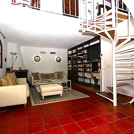 Villa Flora